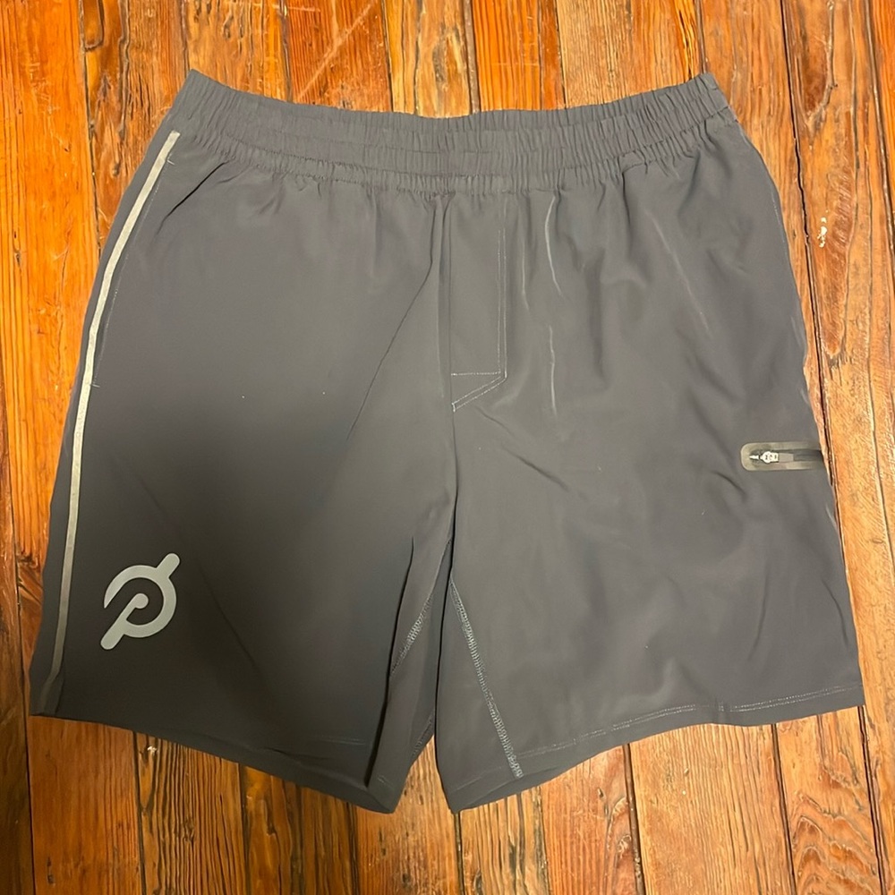 Peloton Men’s 8" Lined Turin Short Size XL NWT